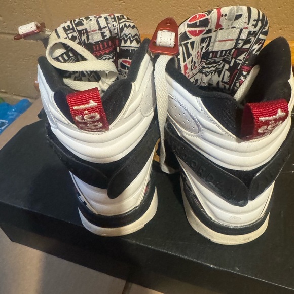 Air Jordan 8 Bugs Bunny - Picture 2 of 5